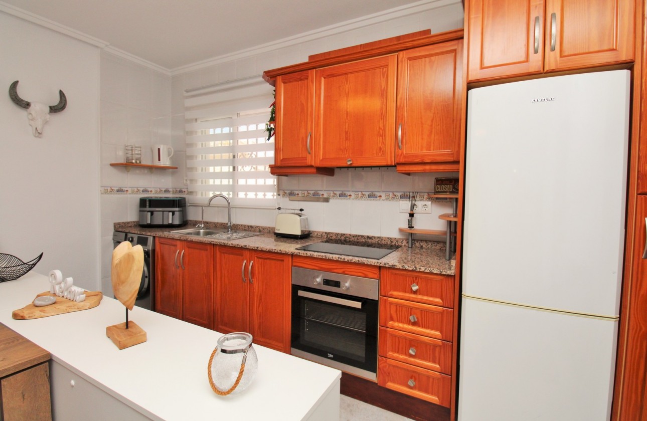 Resale - Villa - Villamartin