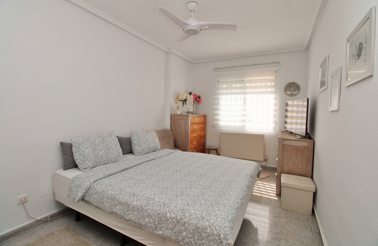 Resale - Villa - Villamartin