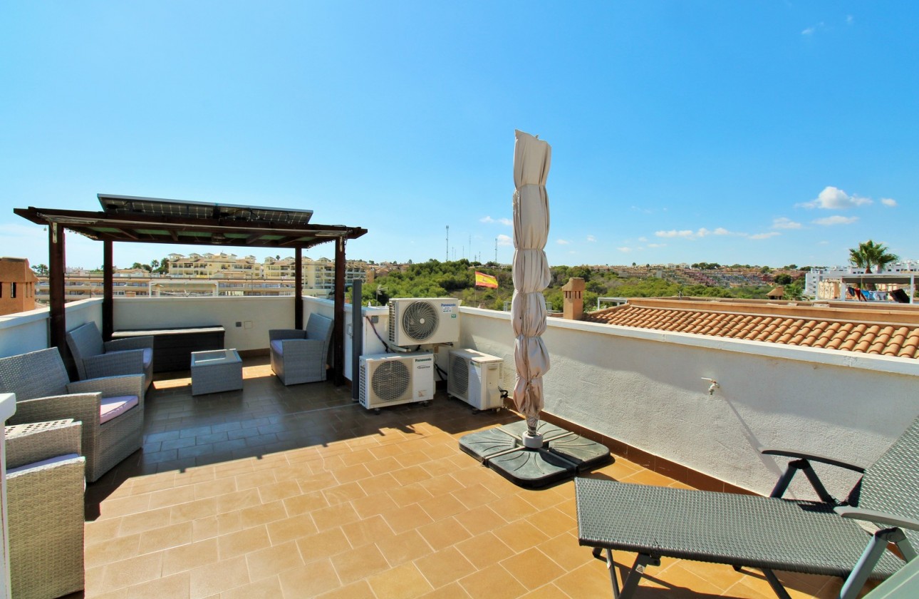 Resale - Villa - Villamartin