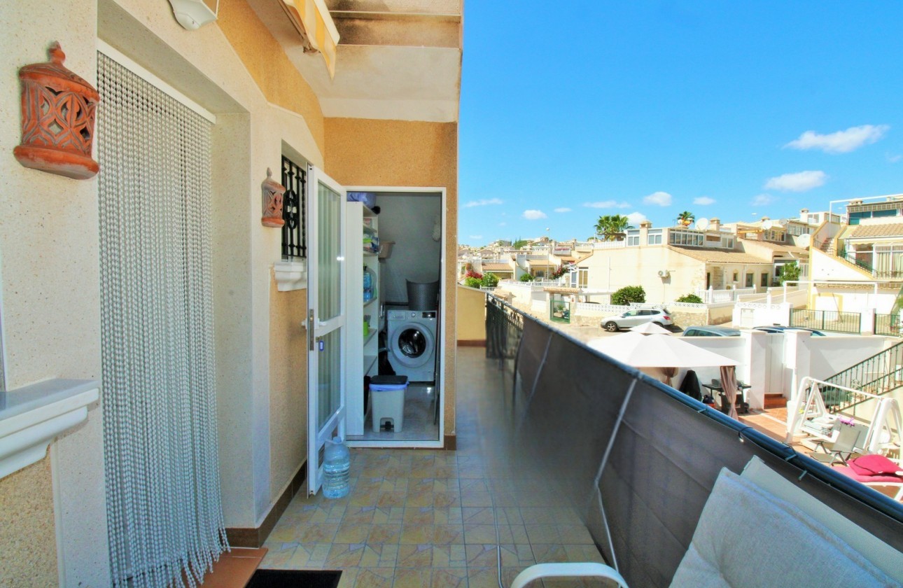 Resale - Villa - Villamartin