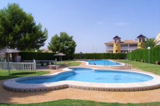 Resale - Villa - Villamartin