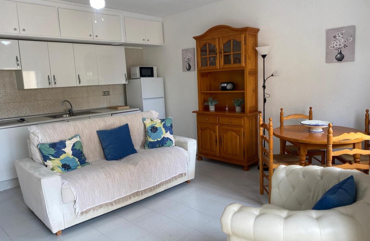 Resale - Apartment - Villamartin