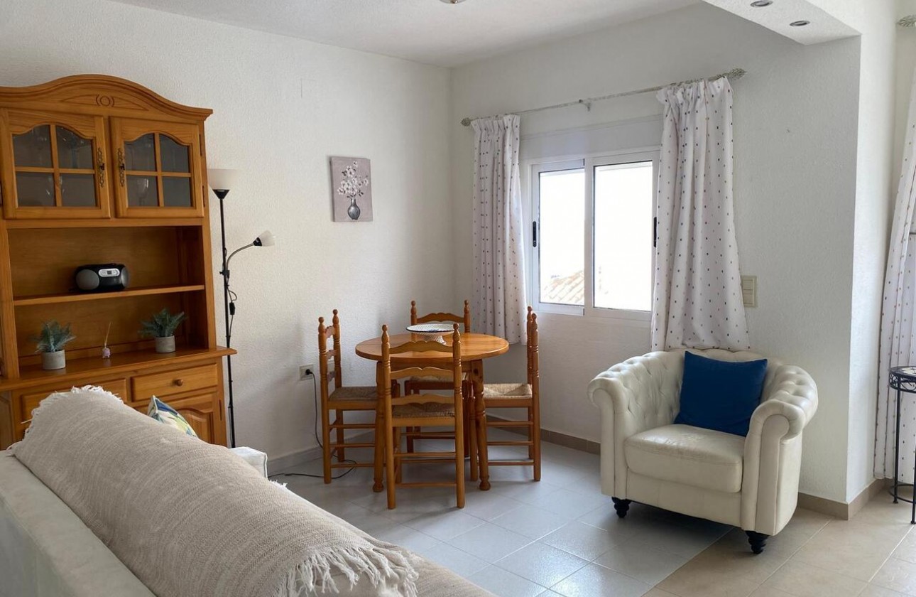Resale - Apartment - Villamartin