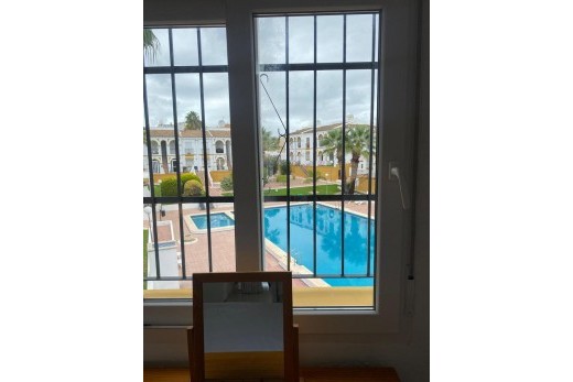 Resale - Apartment - Villamartin