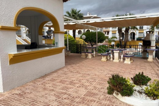 Resale - Apartment - Villamartin