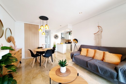 Återförsäljning - Apartment / Flat - Orihuela Costa - Villamartin