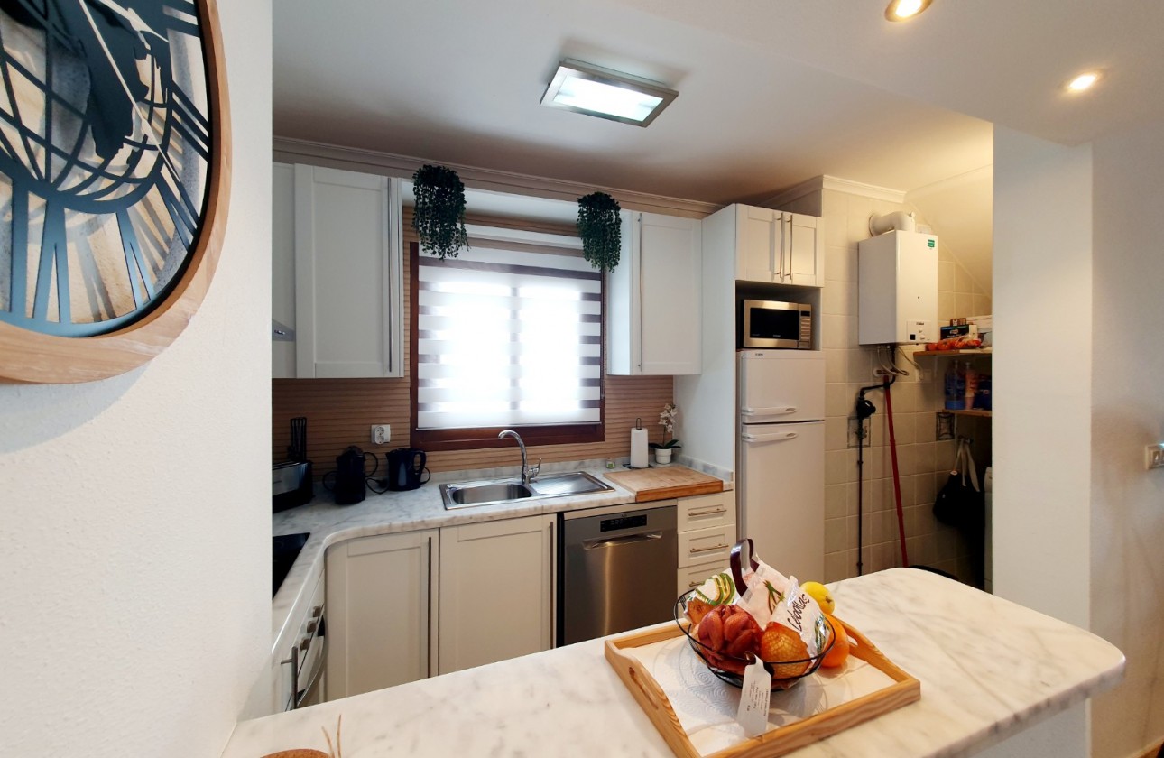 Återförsäljning - Apartment / Flat - Orihuela Costa - Villamartin