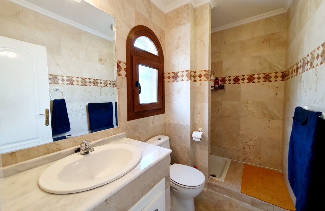 Återförsäljning - Apartment / Flat - Orihuela Costa - Villamartin