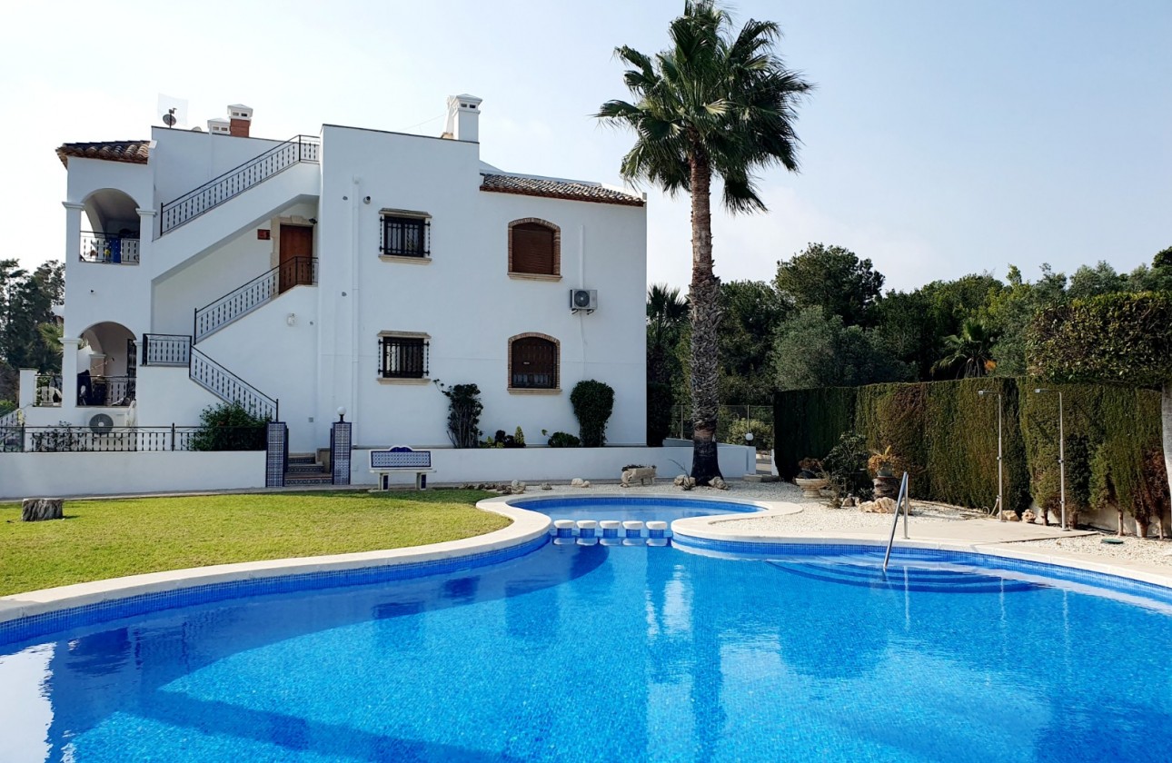 Återförsäljning - Apartment / Flat - Orihuela Costa - Villamartin
