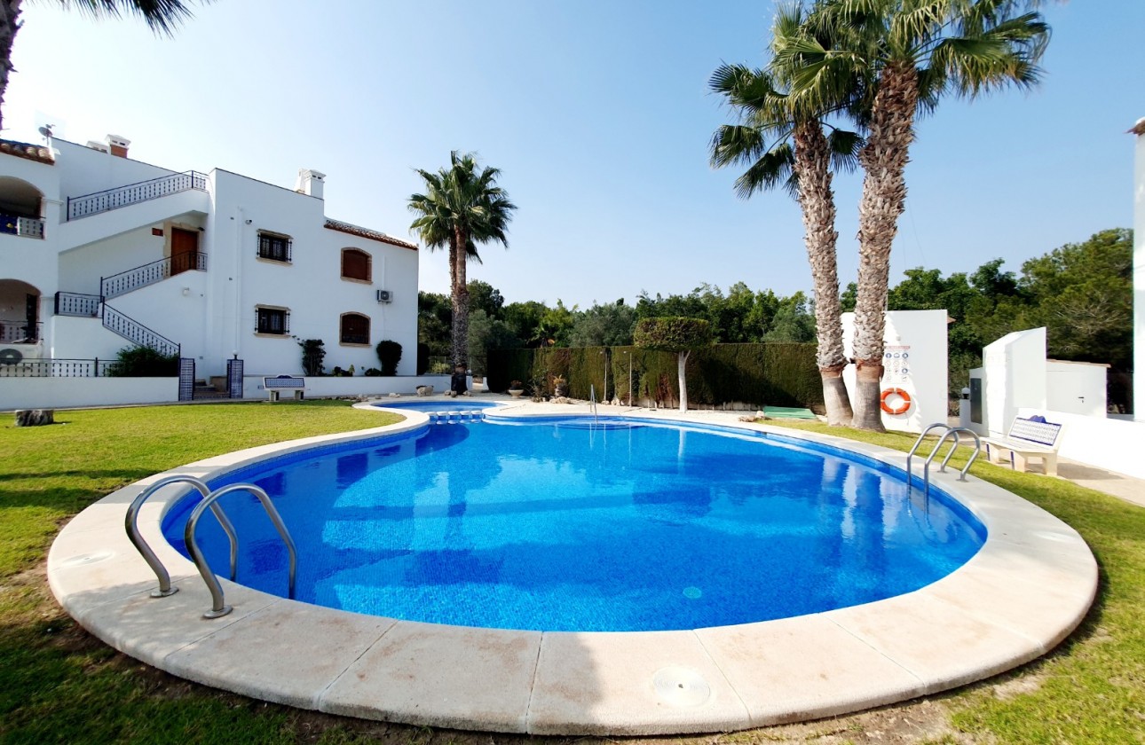 Återförsäljning - Apartment / Flat - Orihuela Costa - Villamartin