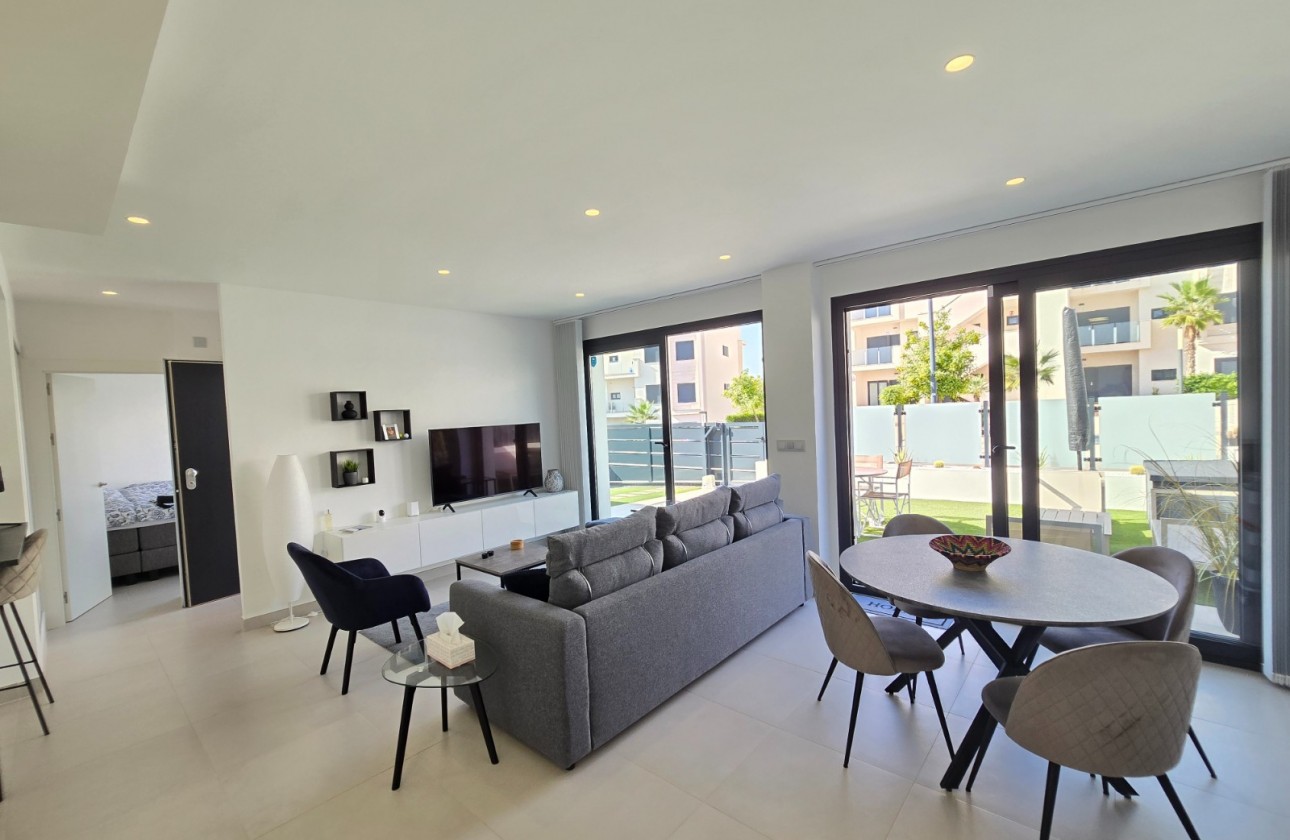 Återförsäljning -  - Pilar De La Horadada - Lo Romero Golf