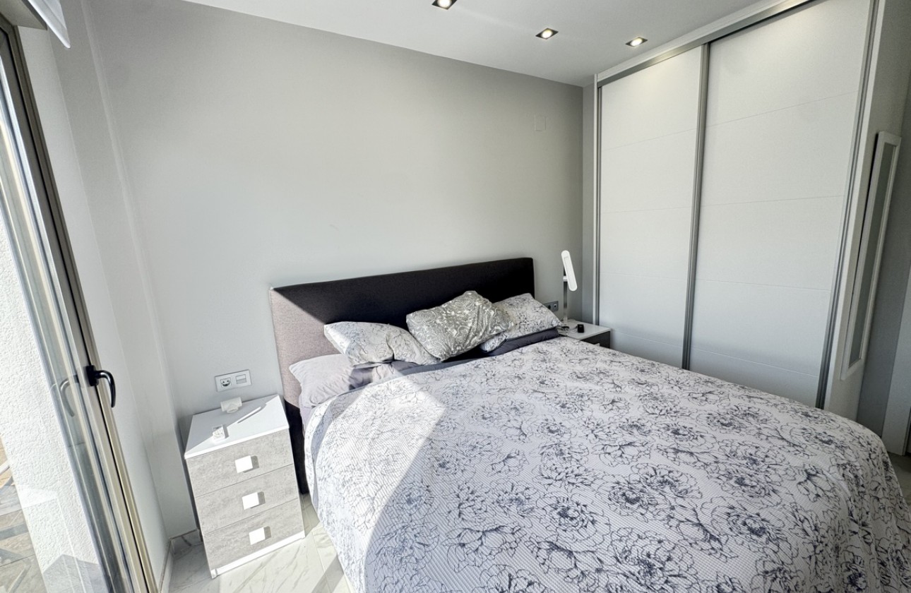 Resale - Villa - Villamartin