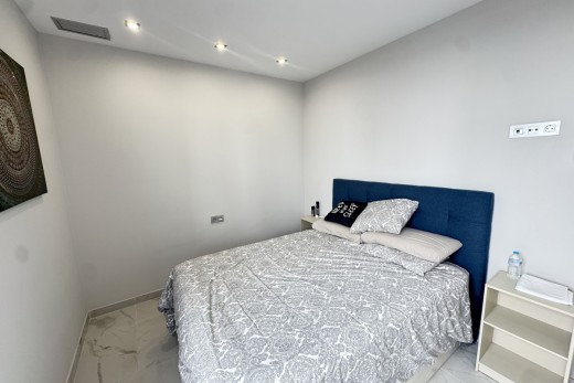 Resale - Villa - Villamartin