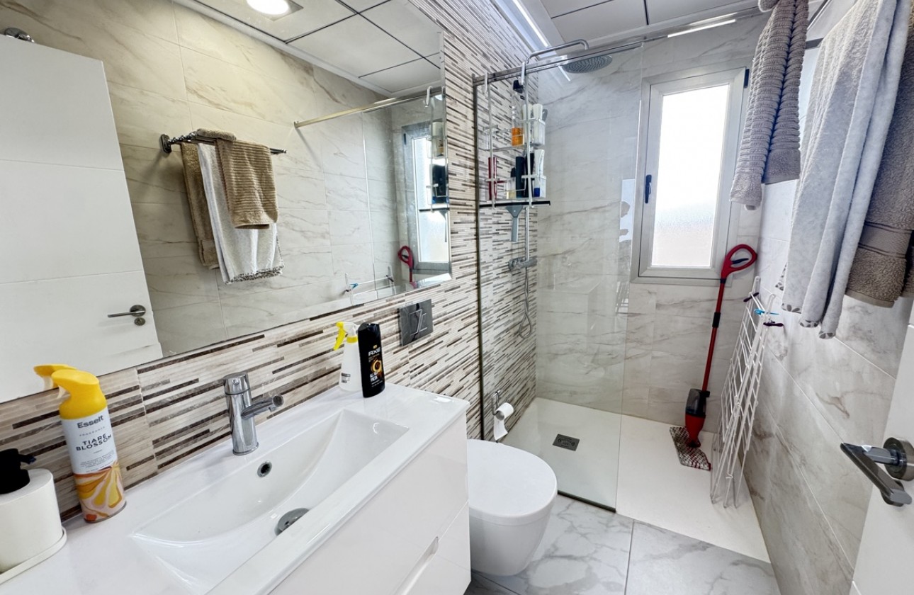 Resale - Villa - Villamartin