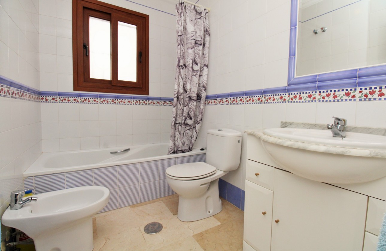 Återförsäljning -  - Villamartin - PAU 8