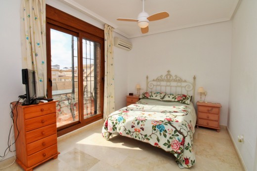 Återförsäljning -  - Villamartin - PAU 8