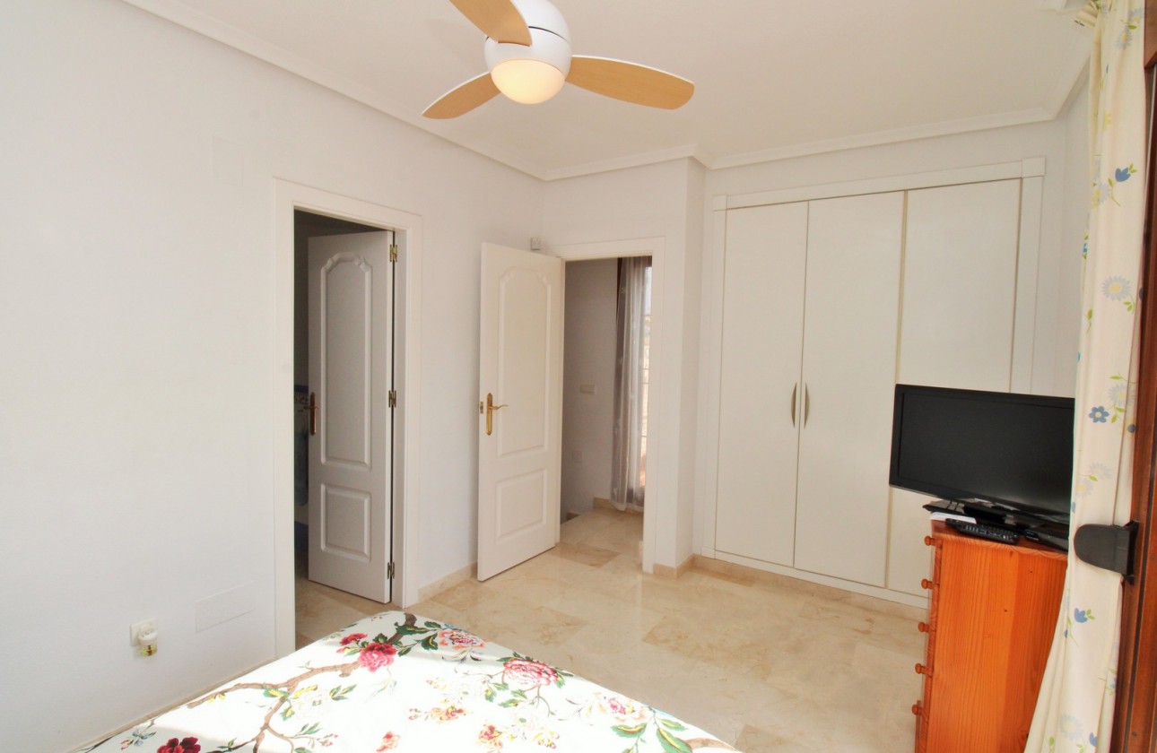 Återförsäljning -  - Villamartin - PAU 8