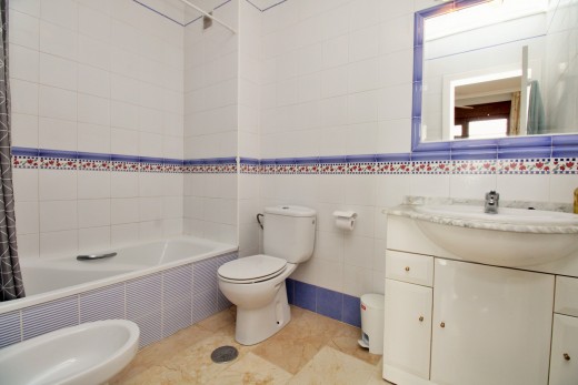 Återförsäljning -  - Villamartin - PAU 8