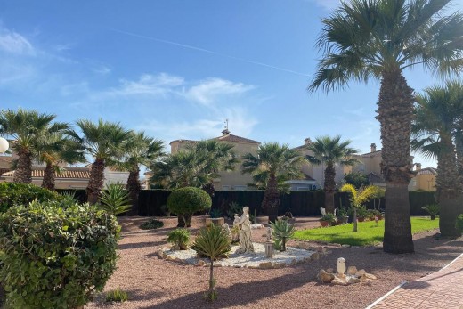 Återförsäljning -  - Villamartin