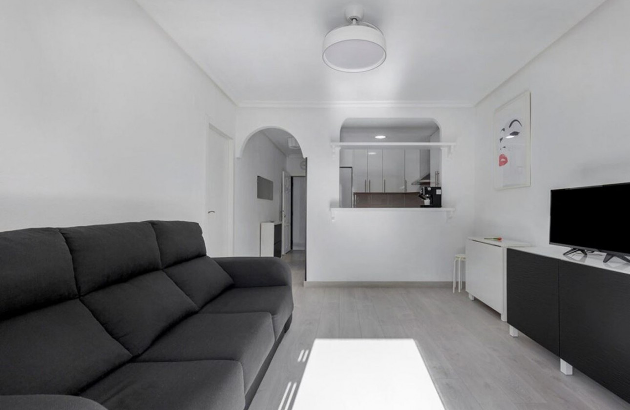 Resale - Apartment - Torrevieja - La Mata