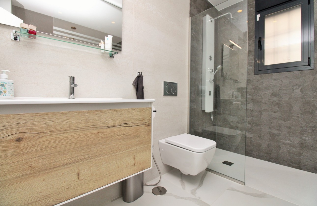 Reventa - Apartamento - San Miguel De Salinas