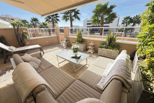 Resale - Apartment - Villamartin