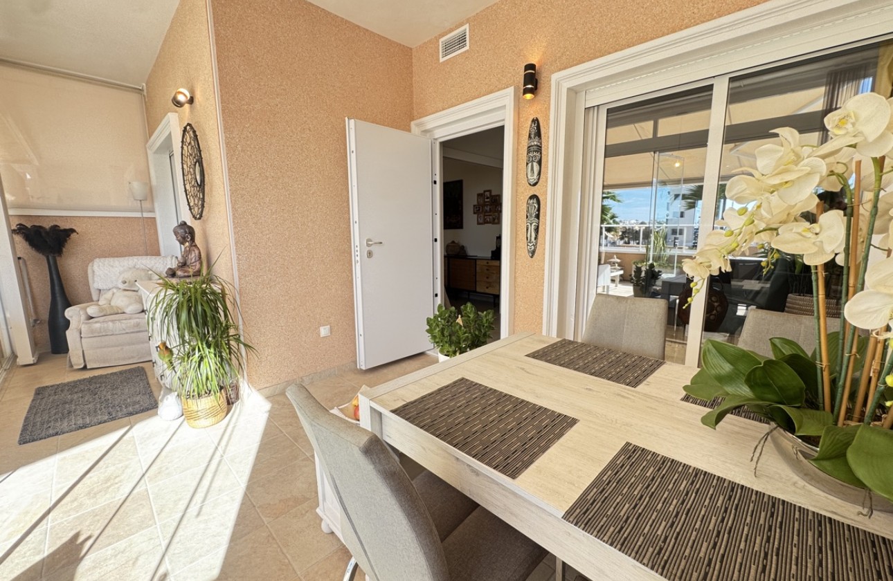 Resale - Apartment - Villamartin