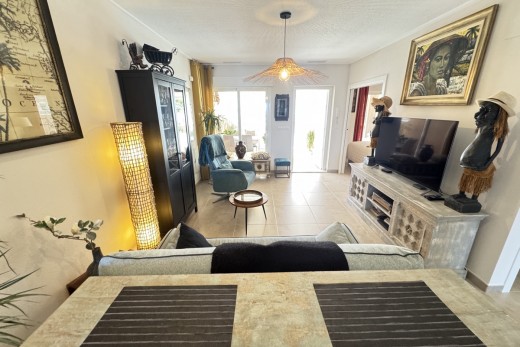 Resale - Apartment - Villamartin