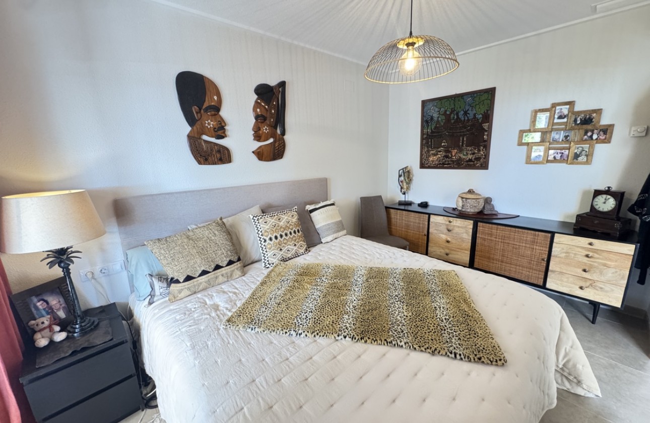 Resale - Apartment - Villamartin