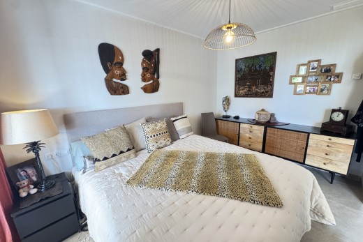 Resale - Apartment - Villamartin