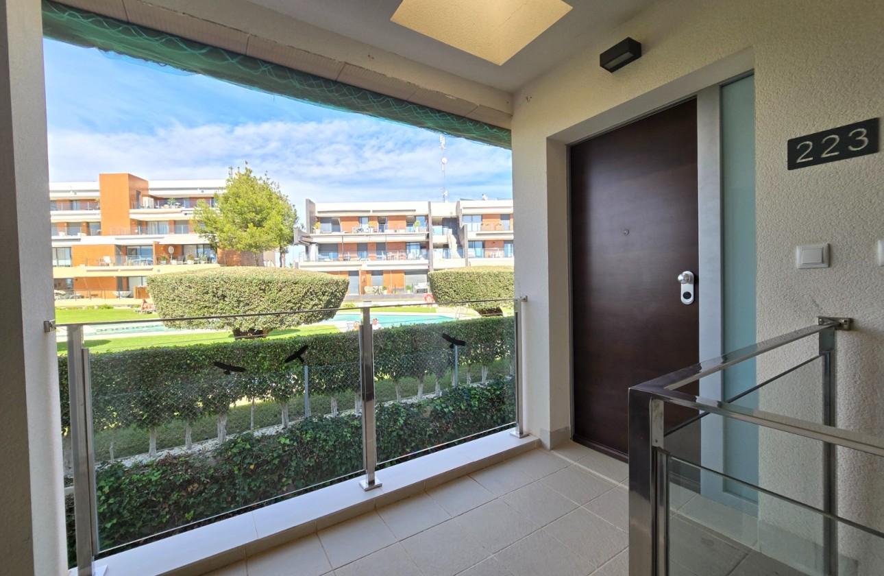 Återförsäljning - Apartment / Flat - Orihuela Costa - Los Dolses