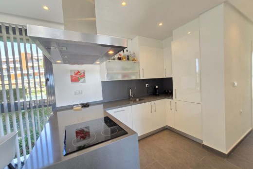 Återförsäljning - Apartment / Flat - Orihuela Costa - Los Dolses