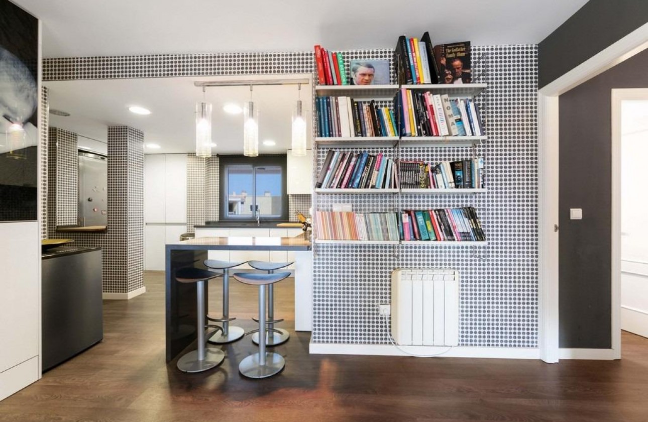 Resale - Apartment - Orihuela Costa - Campoamor