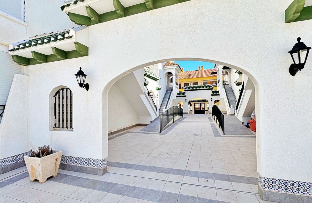 Resale - Apartment - Torrevieja - La Mata