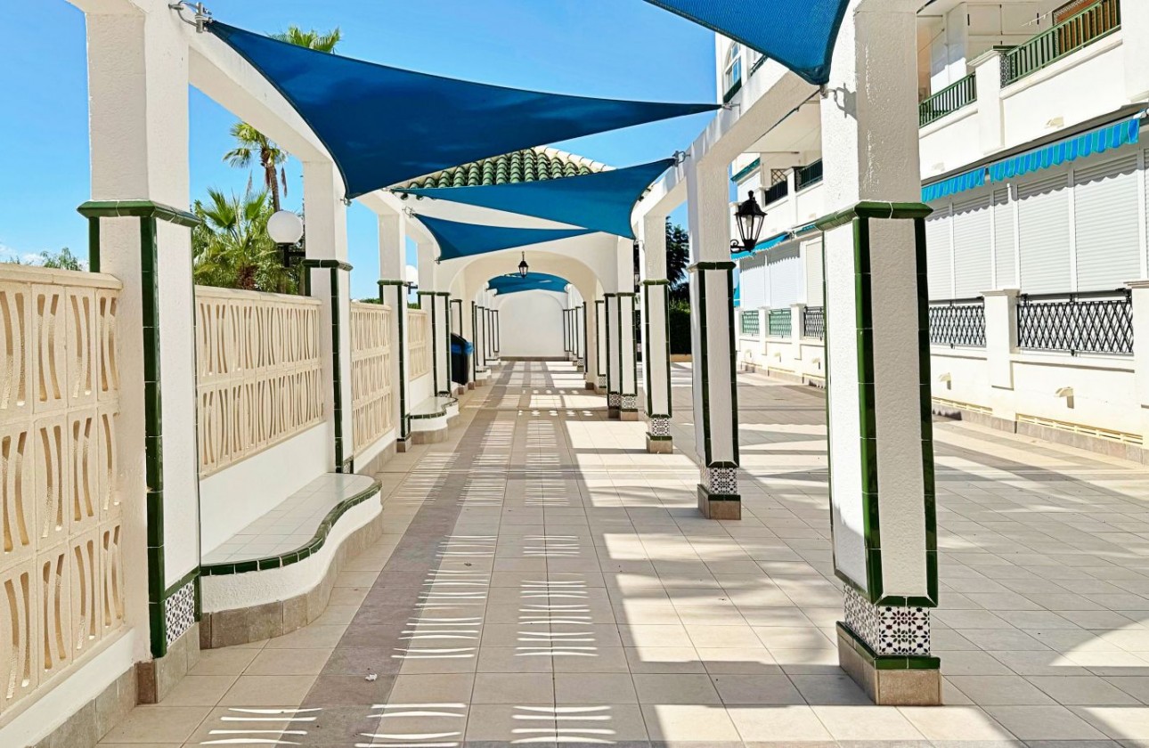 Resale - Apartment - Torrevieja - La Mata