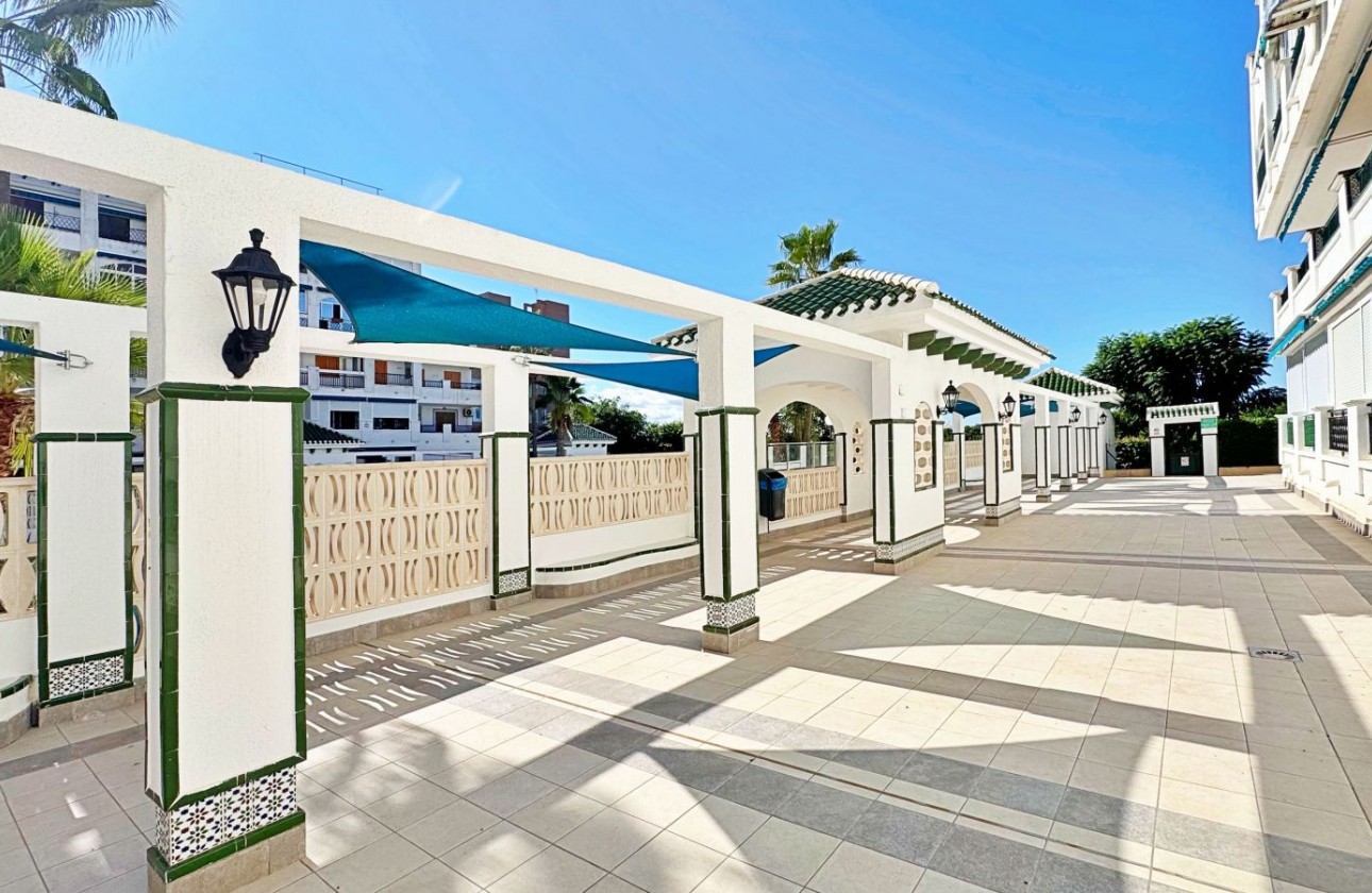 Resale - Apartment - Torrevieja - La Mata