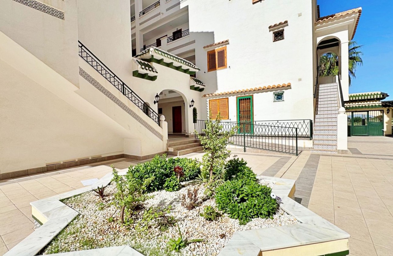 Resale - Apartment - Torrevieja - La Mata