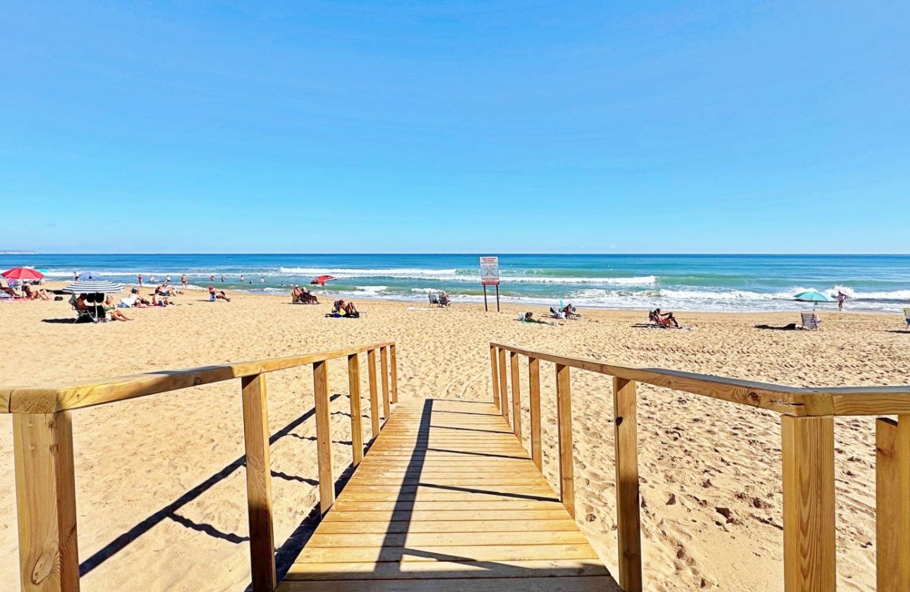 Resale - Apartment - Torrevieja - La Mata