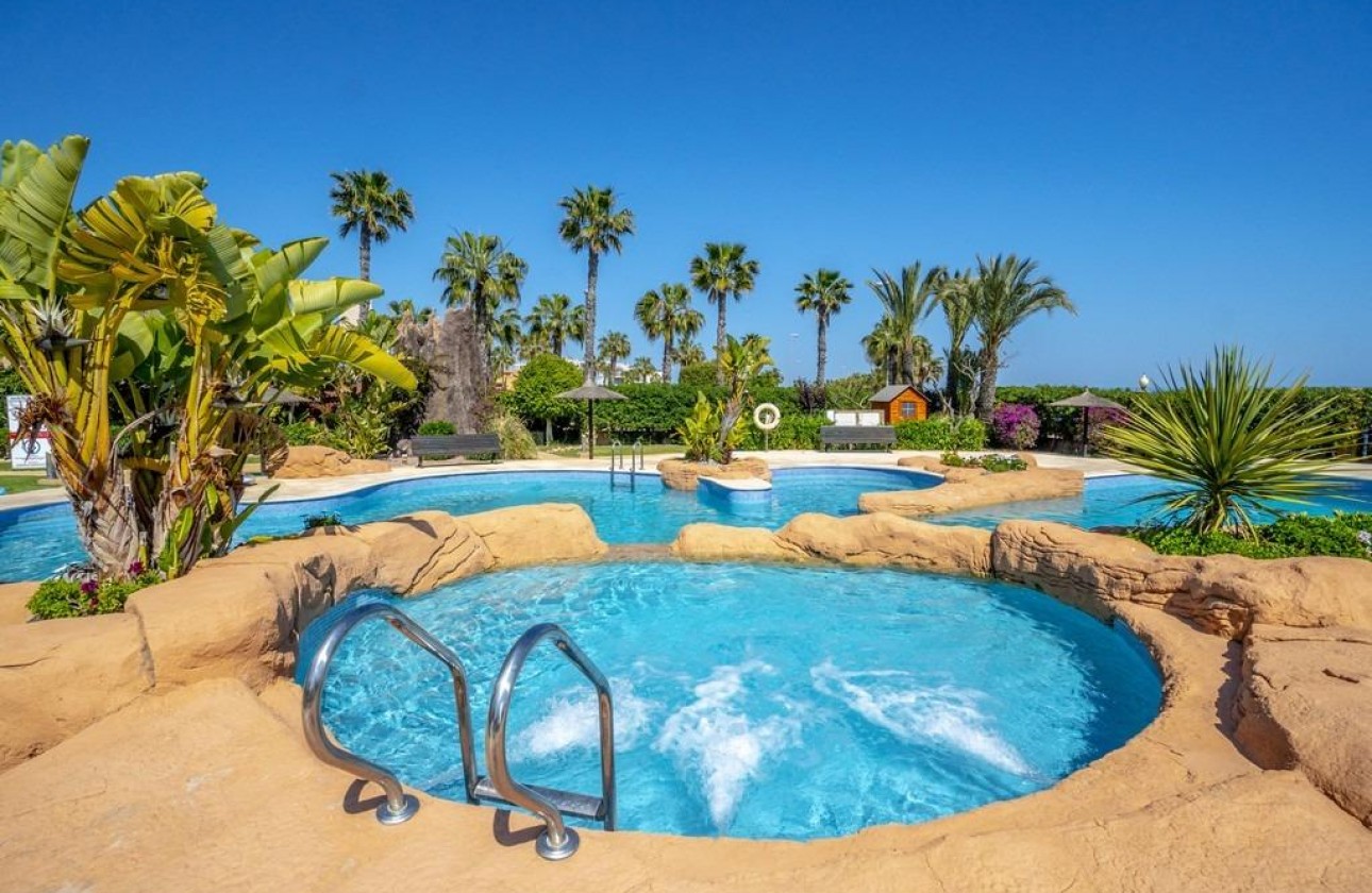 Reventa - Atico - Orihuela Costa - Aguamarina