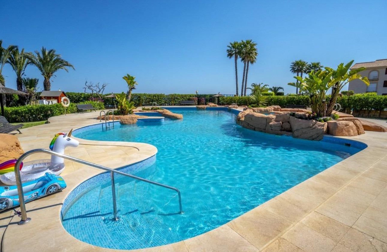 Reventa - Atico - Orihuela Costa - Aguamarina