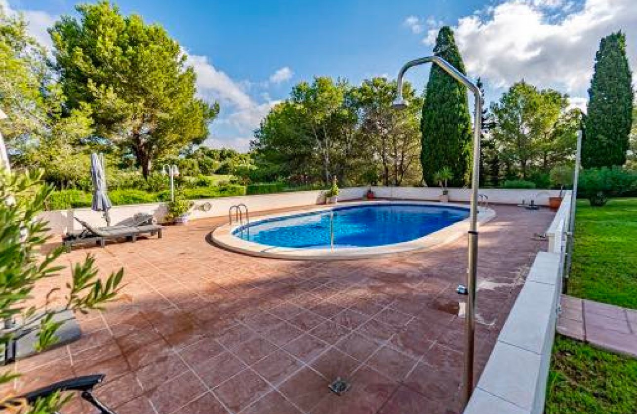 Resale - Apartment - Orihuela - Villamartin