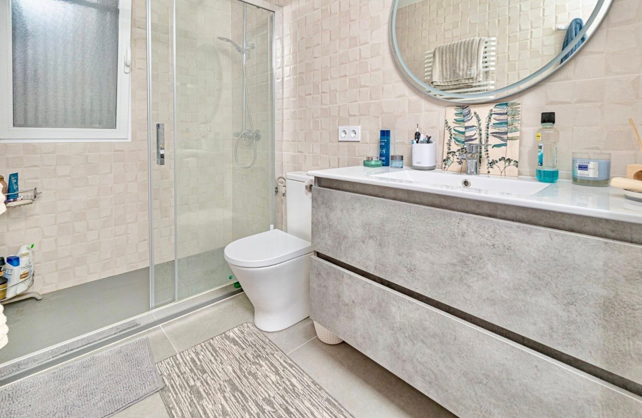 Resale - Apartment - Orihuela - Villamartin