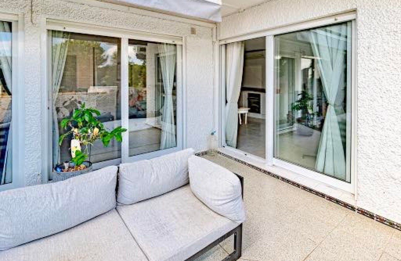 Resale - Apartment - Orihuela - Villamartin