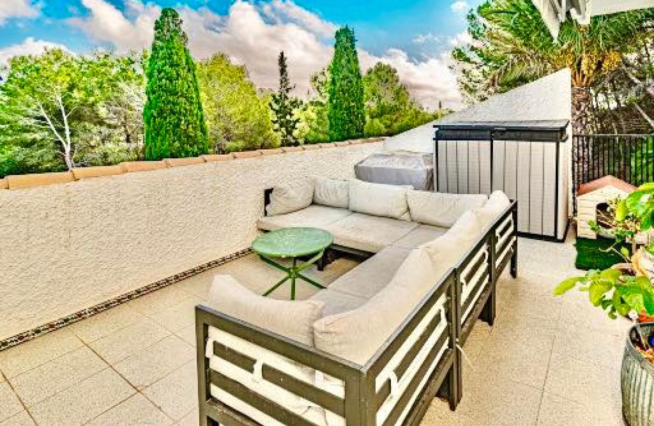 Resale - Apartment - Orihuela - Villamartin