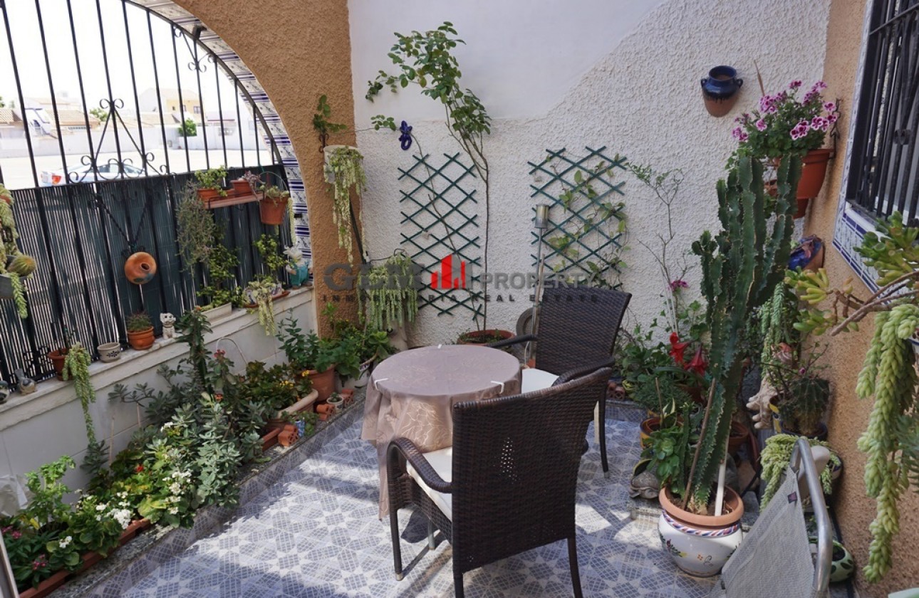 Resale - Apartment - LOS NAREJOS - Oasis