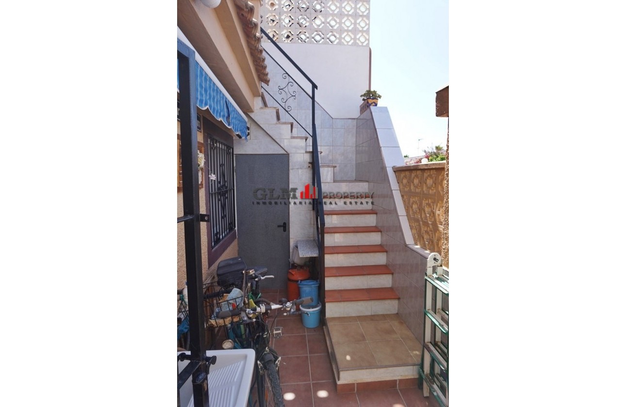 Resale - Apartment - LOS NAREJOS - Oasis