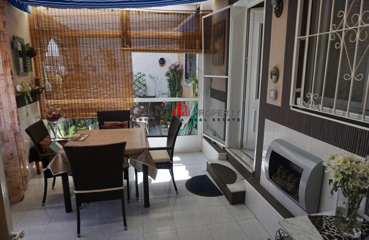 Resale - Apartment - LOS NAREJOS - Oasis