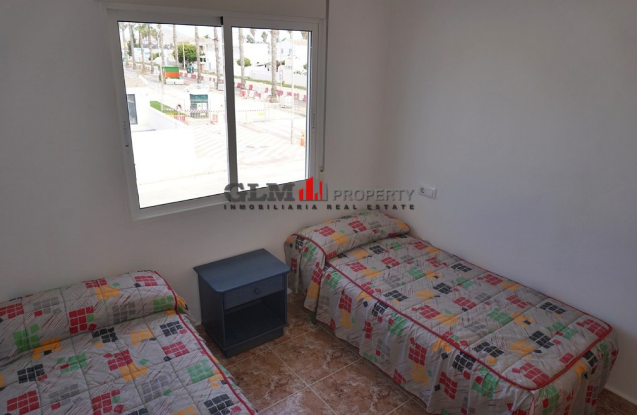 Resale - Apartment - LOS NAREJOS - Oasis