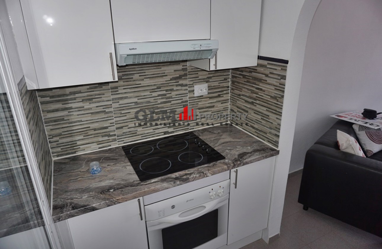 Resale - Apartment - LOS NAREJOS - Oasis