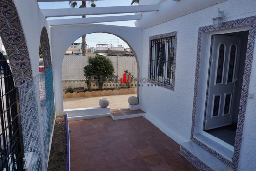Resale - Apartment - LOS NAREJOS - Oasis